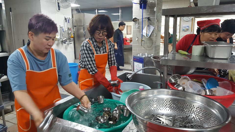 경로식당 12월 자원봉사 진행