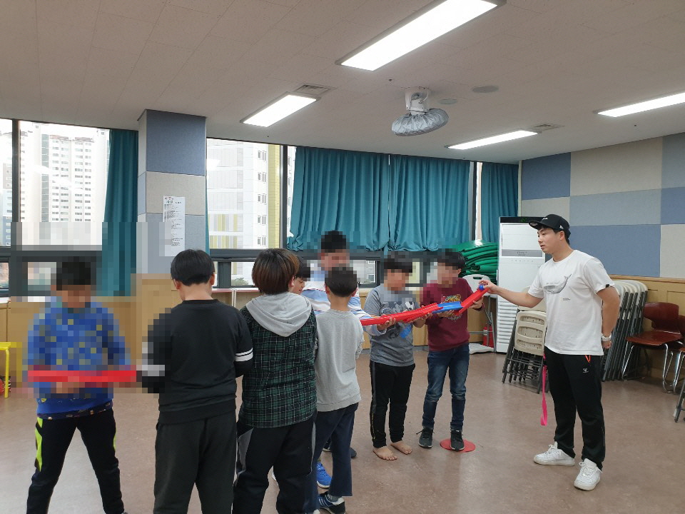 가치!같이!가자!  고학년 집단인성프로그램 1회기 진행 