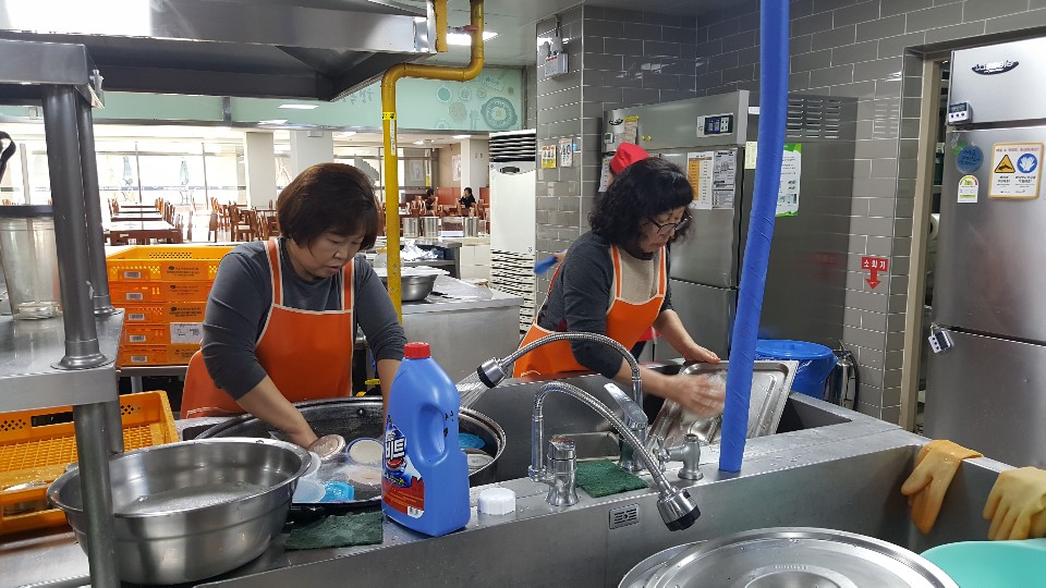 경로식당 12월 자원봉사 진행