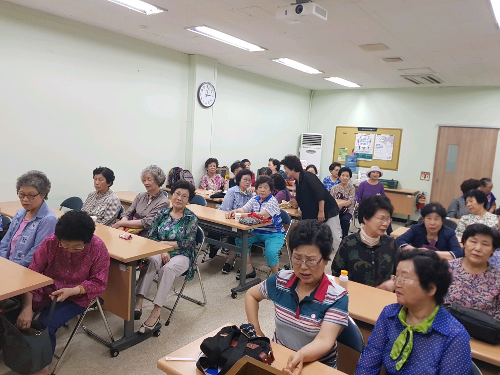 급식도우미사업 참여자상반기평가회 실시