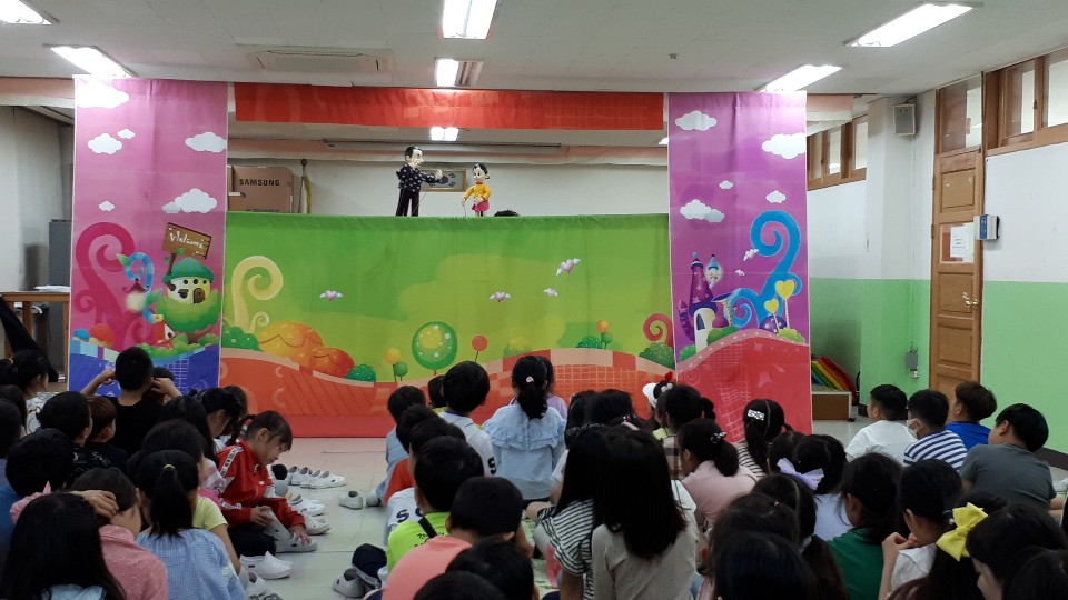 꿈드림실버인형극단 외부공연_범박초등학교)