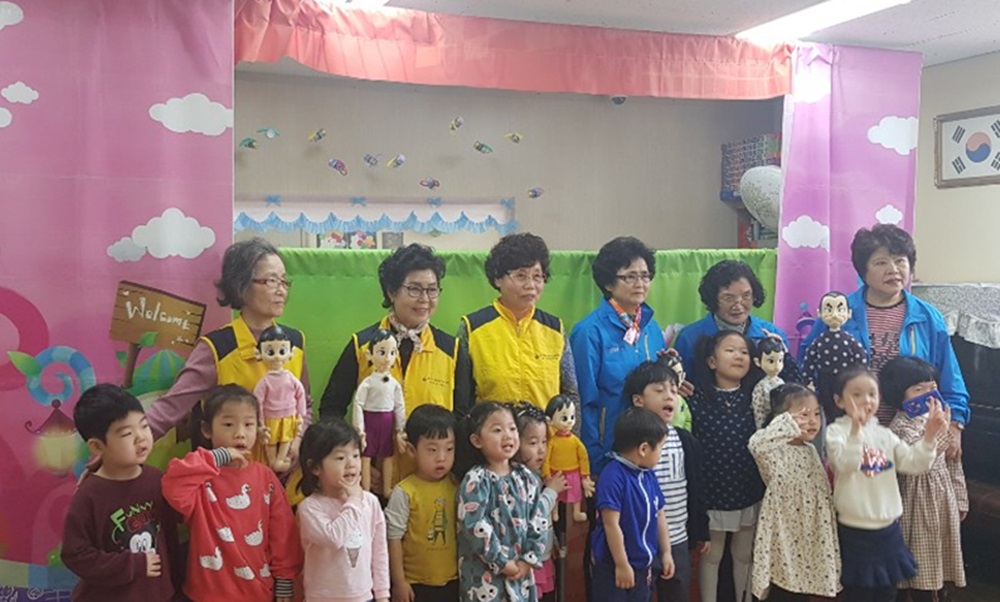 꿈드림실버인형극단 외부공연_성지어린이집