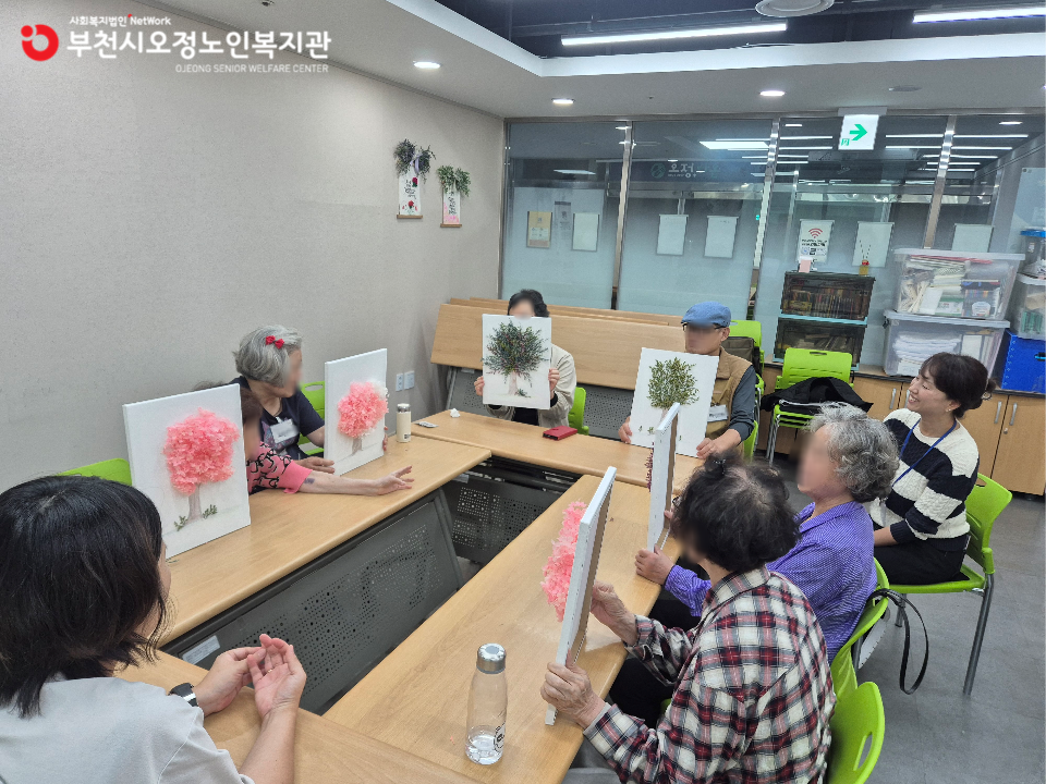 2025년 노인맞춤돌봄 특화서비스 우울형 3집단 자조모임 ‘아낌없이 주는 나무’